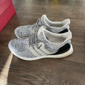 Adidas Ultraboost Oreo size 10